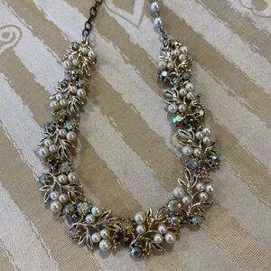 RARE VINTAGE SIGNED ART NECKLACE WITH AB RHINESTONES Pearl CABOCHON JEWELRY USA